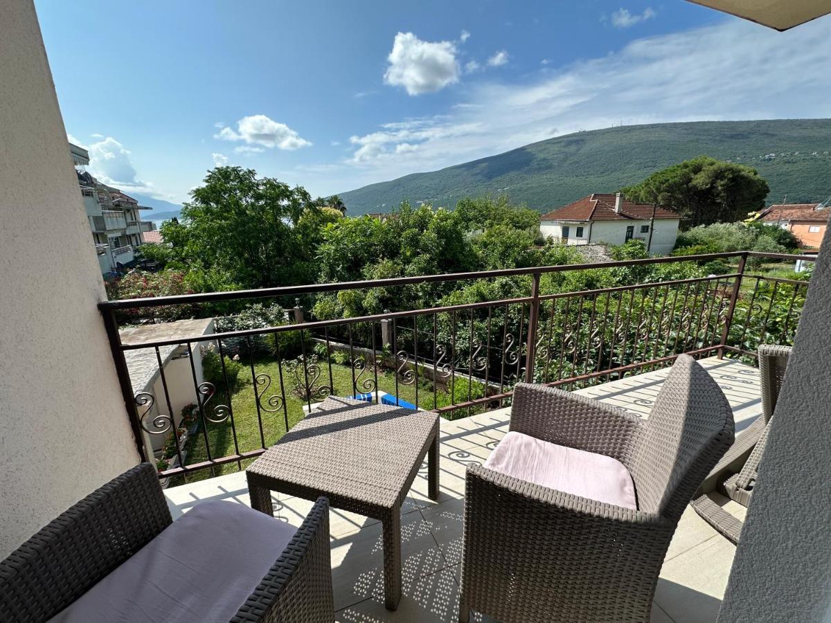 Villa Alla Bed&Breakfast Herceg Novi Esterno foto