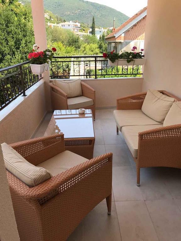 Villa Alla Bed&Breakfast Herceg Novi Esterno foto